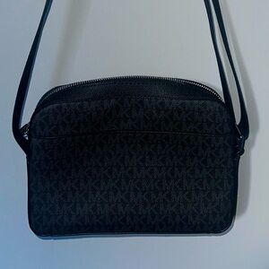 Michael Koes Shoulder bag